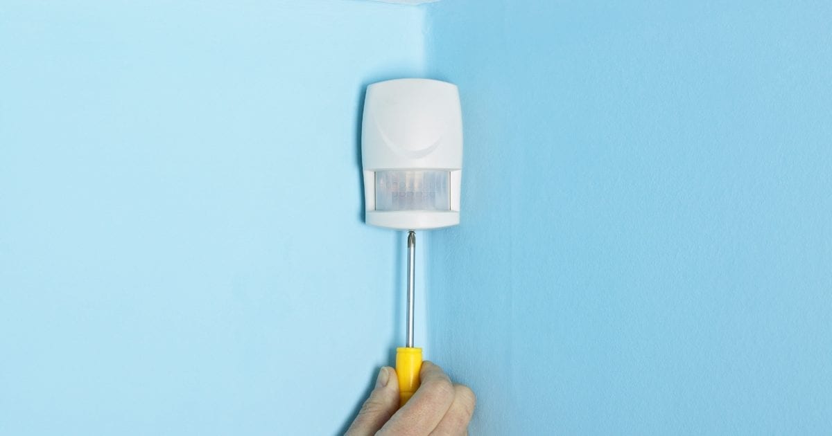 The Pros and Cons of a DIY Wireless Home Security System
